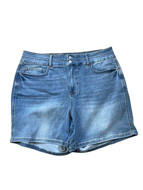 Judy Blue Medium Wash Double-Button Denim Shorts